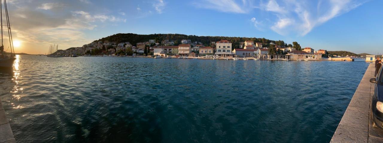 Sole *